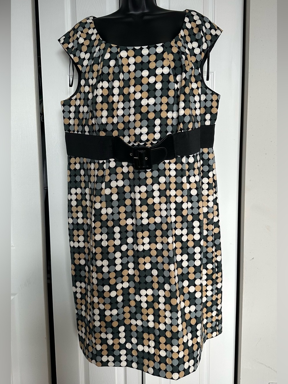 Dorby Woman - *Plus Size* Black & cream polka dot belted dress - Size 20W